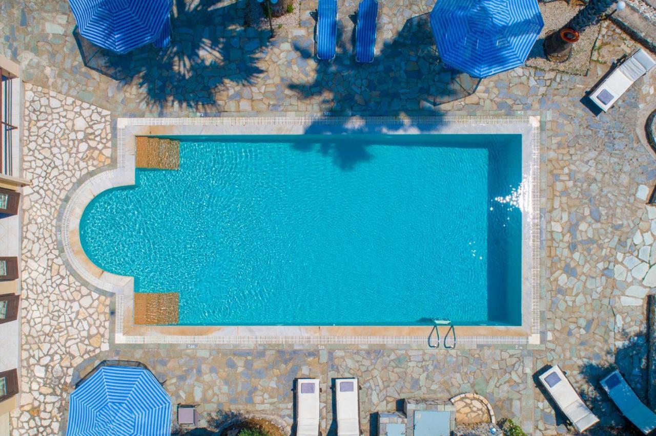 Villa Lianolia Peritheia 外观 照片
