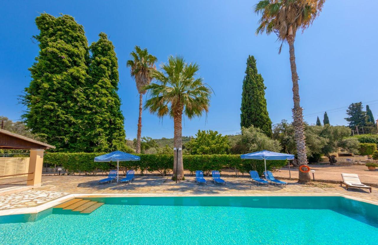Villa Lianolia Peritheia 外观 照片