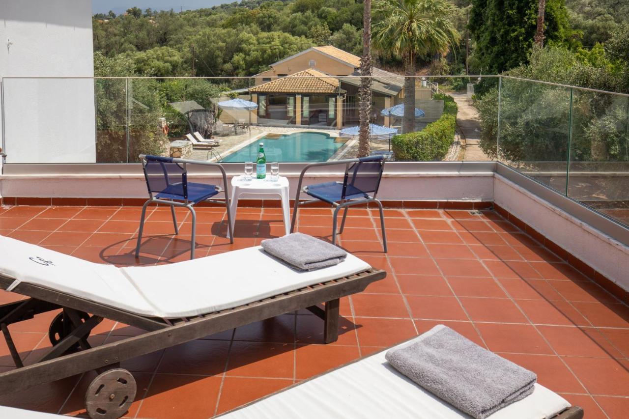 Villa Lianolia Peritheia 外观 照片