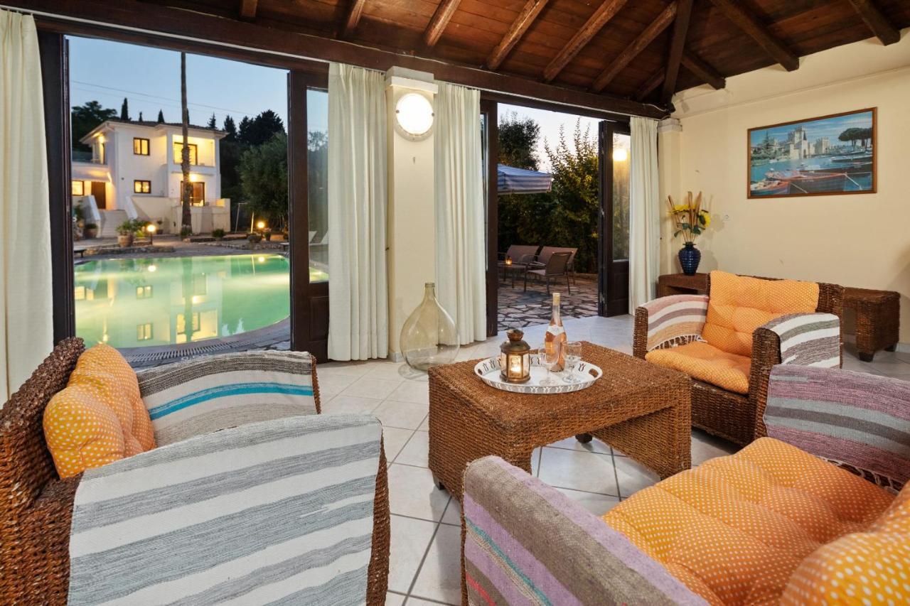 Villa Lianolia Peritheia 外观 照片