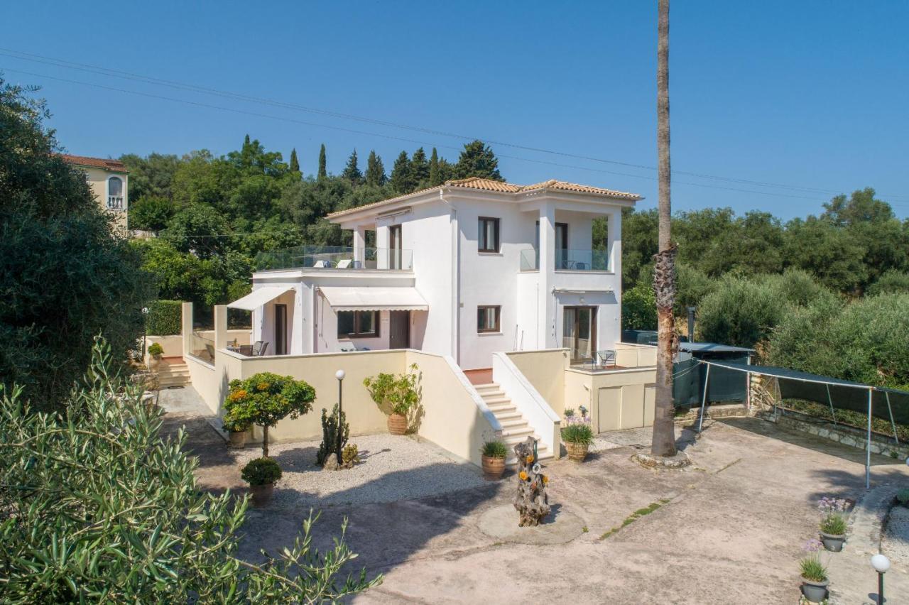 Villa Lianolia Peritheia 外观 照片