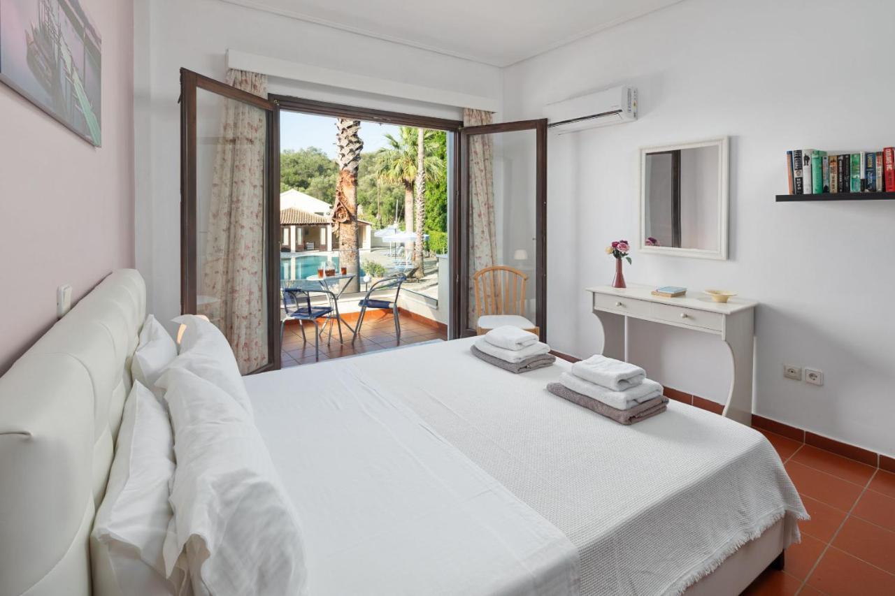 Villa Lianolia Peritheia 外观 照片
